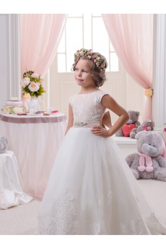 Bateau Neck Chapel Train Tulle & Lace Ivory Sleeveless Flower Girl Dresses Darwin